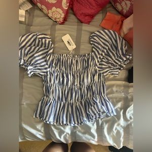 Cutest puff sleeve top